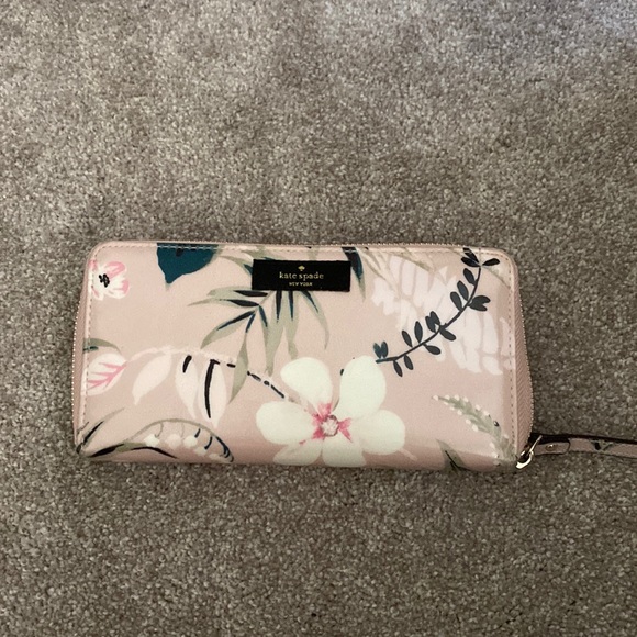 Kate Spade Pink Floral Wallet - Picture 1 of 5